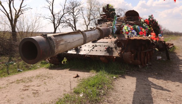 Подбитый танк луганск